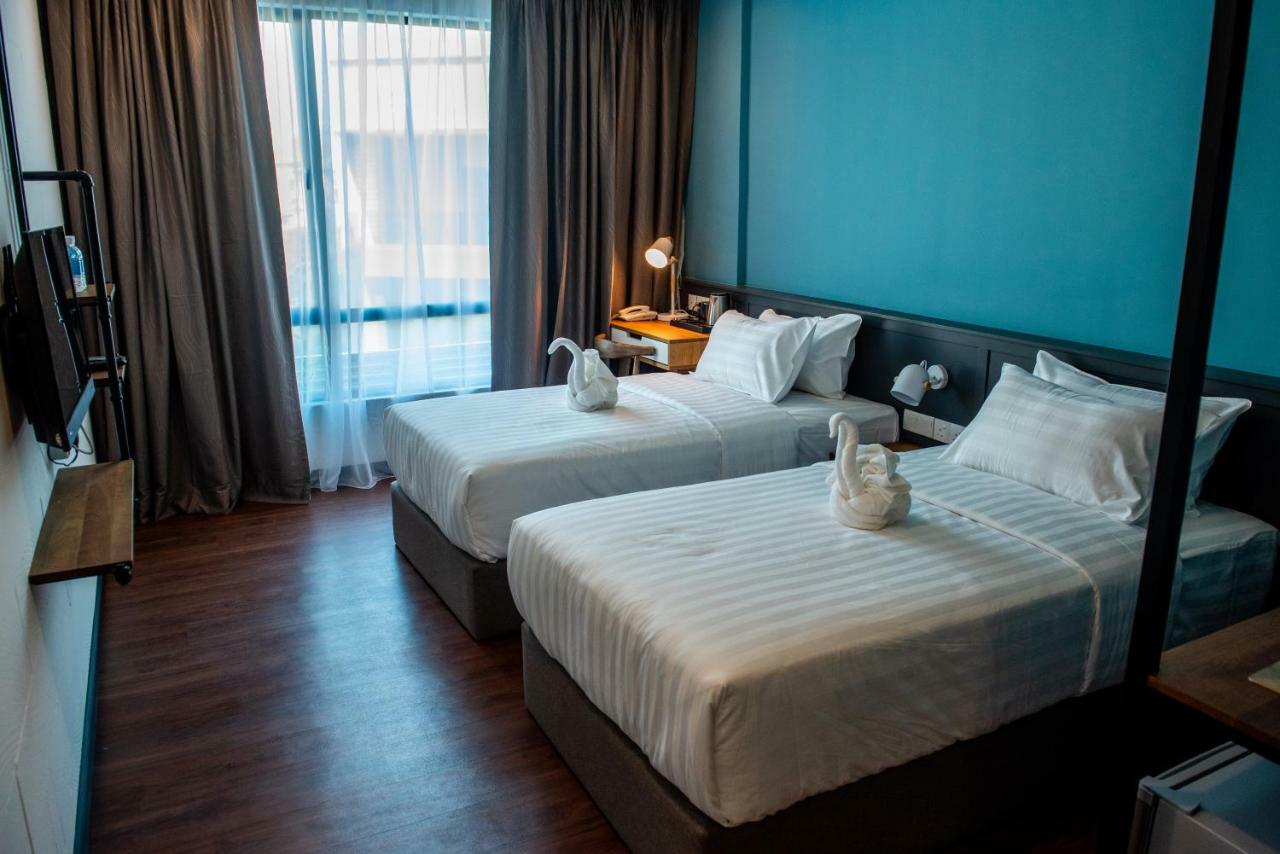 O&G Hotel Parit Buntar Esterno foto