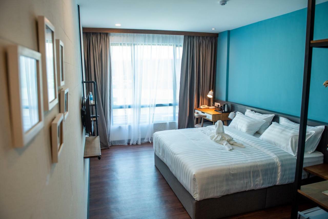 O&G Hotel Parit Buntar Esterno foto
