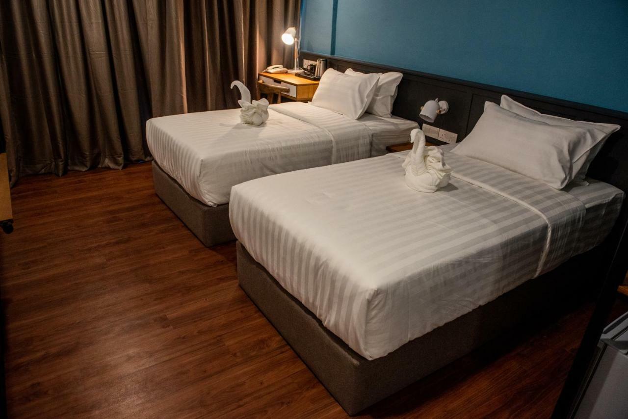O&G Hotel Parit Buntar Esterno foto